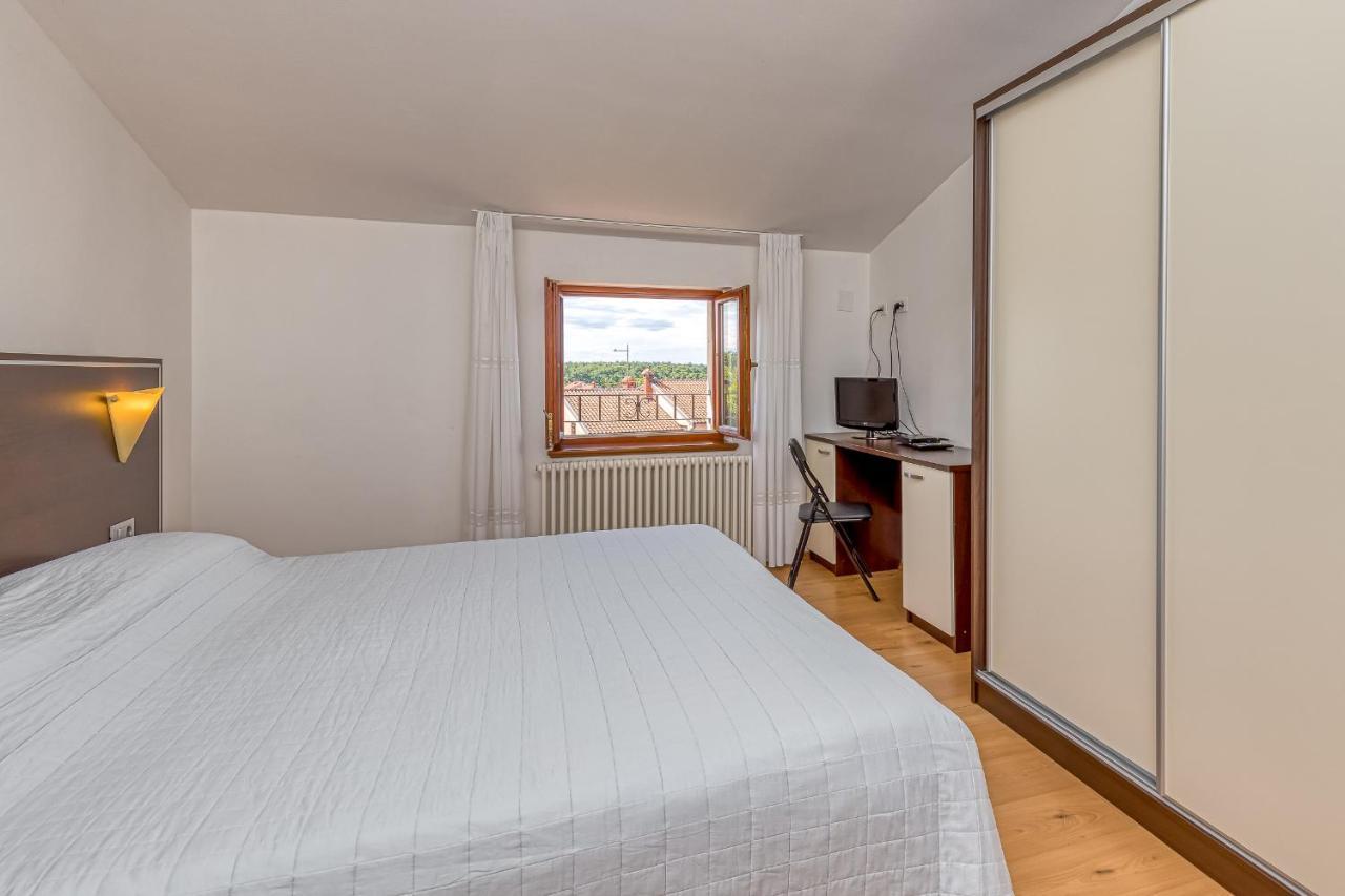 La Quiete B&B โลเวร็ตชิกา ภายนอก รูปภาพ