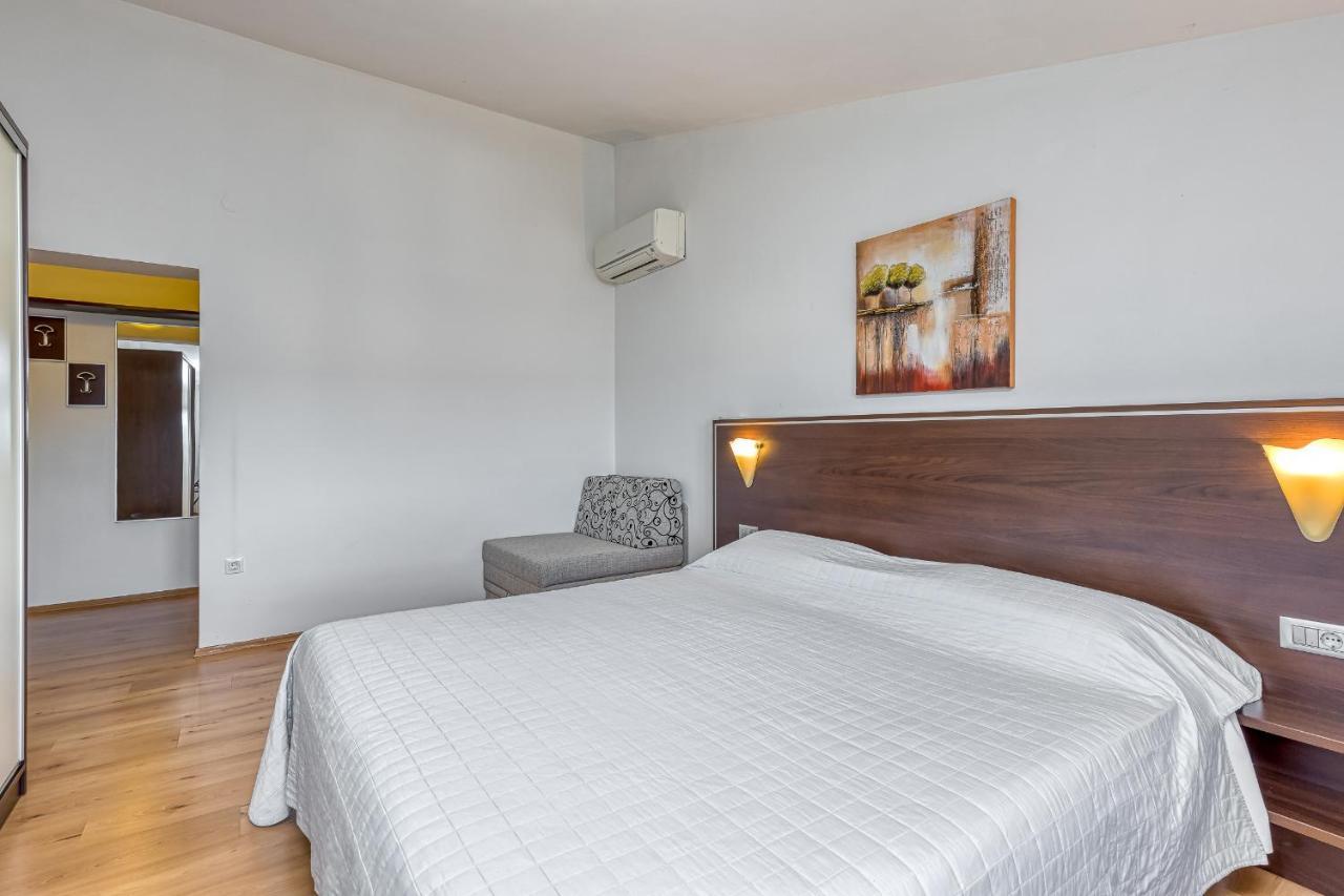 La Quiete B&B โลเวร็ตชิกา ภายนอก รูปภาพ